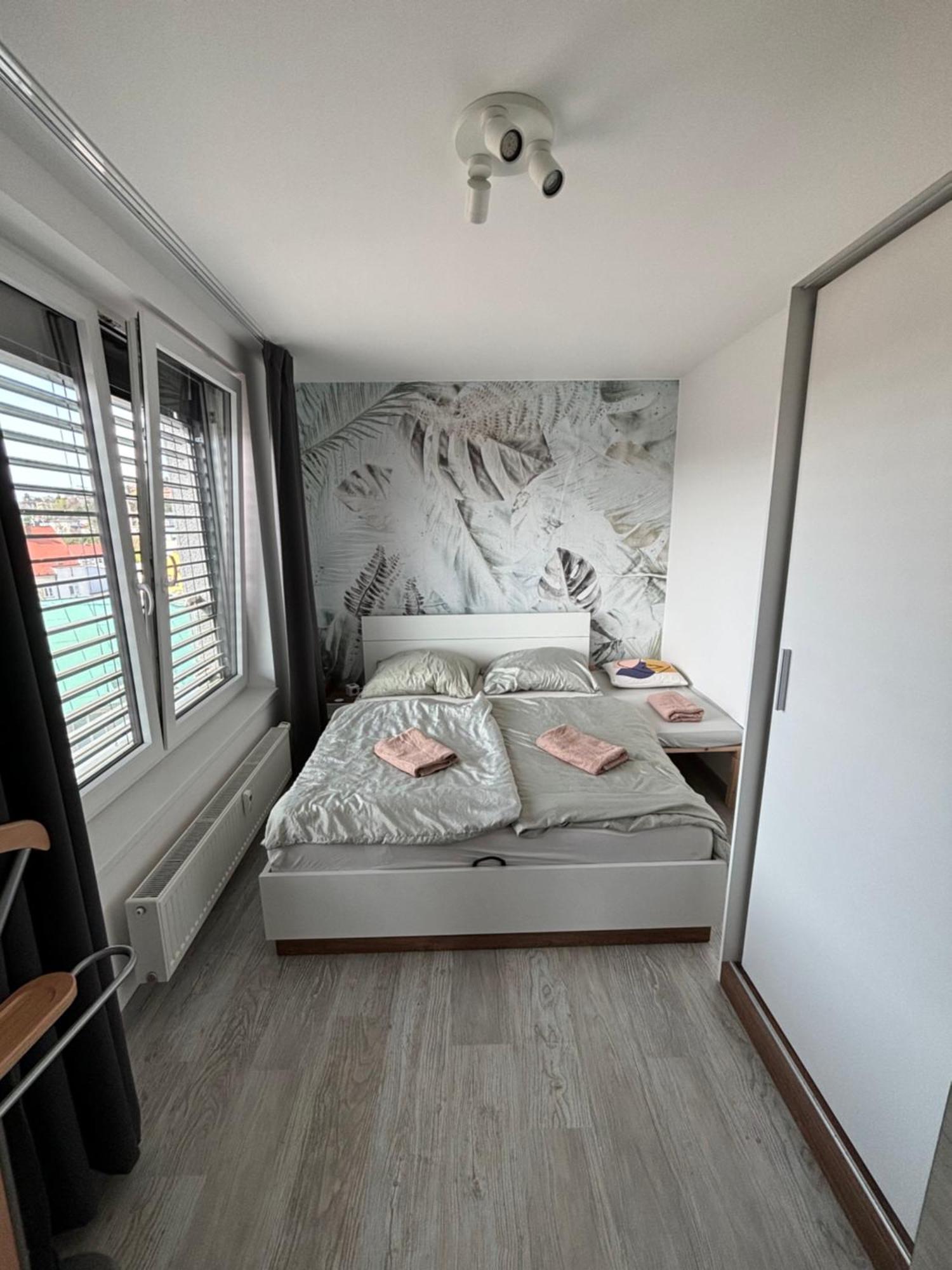 Premiere Apartment Bratislava - Private Parking Dış mekan fotoğraf