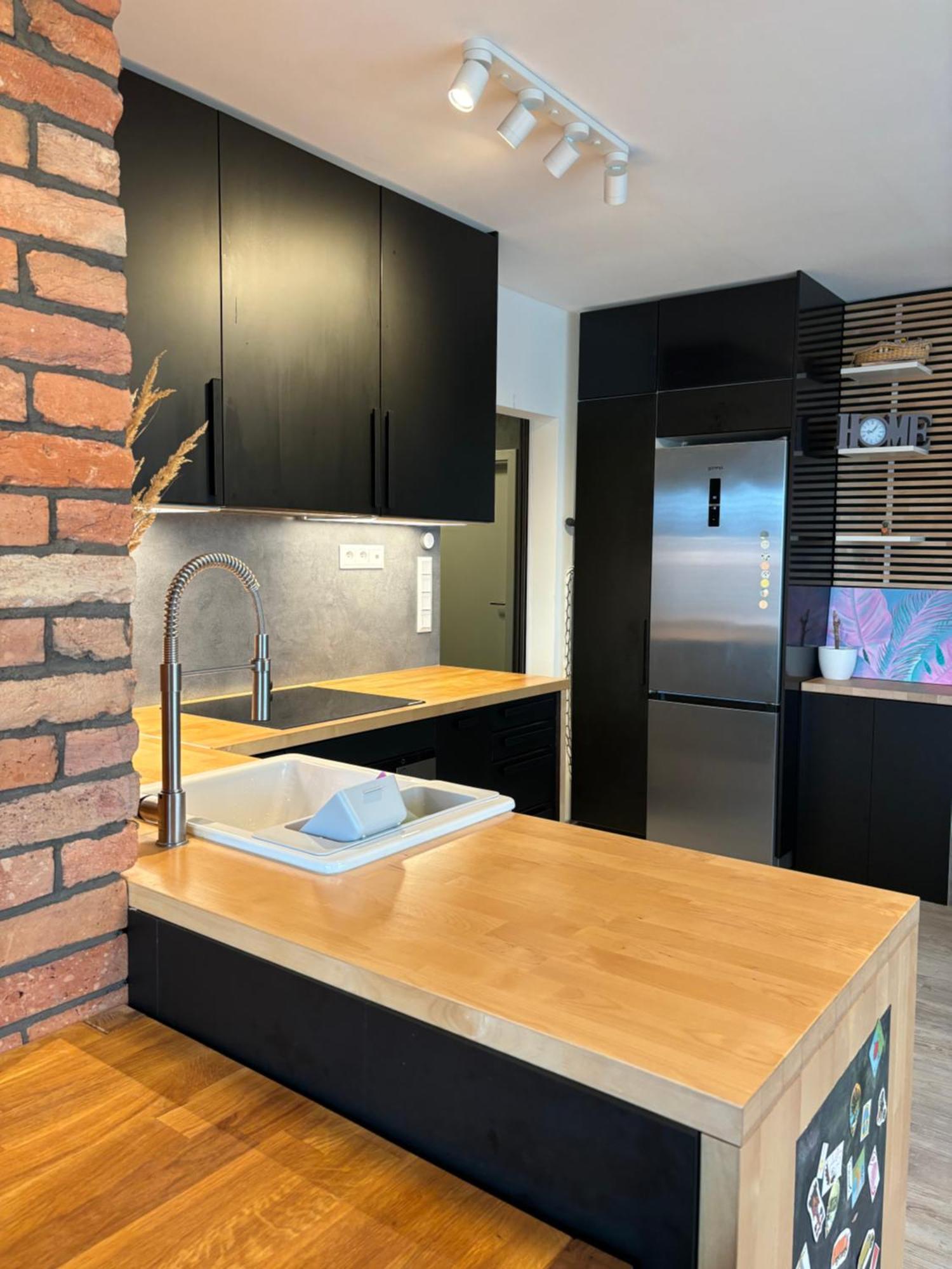 Premiere Apartment Bratislava - Private Parking Dış mekan fotoğraf